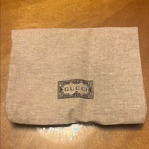 Gucci Natural Beige Burlap Logo Dust Pouch small dusty bag for women smal wallet